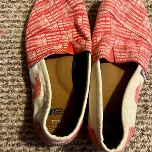 TOMS Coral and Cream Slip-On Shoes